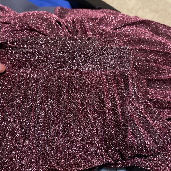 Chelsea 28 Shimmery Pink Pleated Sparkle Skirt in Size Small - Picture 9 of 10